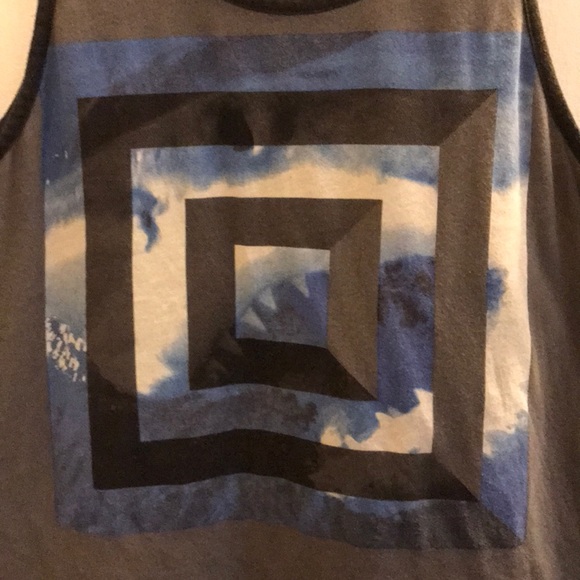 American Eagle Graphic Tank Top - Picture 2 of 4